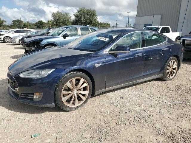 Двері передні задні Tesla Model S 2014-2016 дорест двері на теслу ціна
