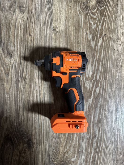 Klucz udarowy Neo Tools 18V jak nowy!