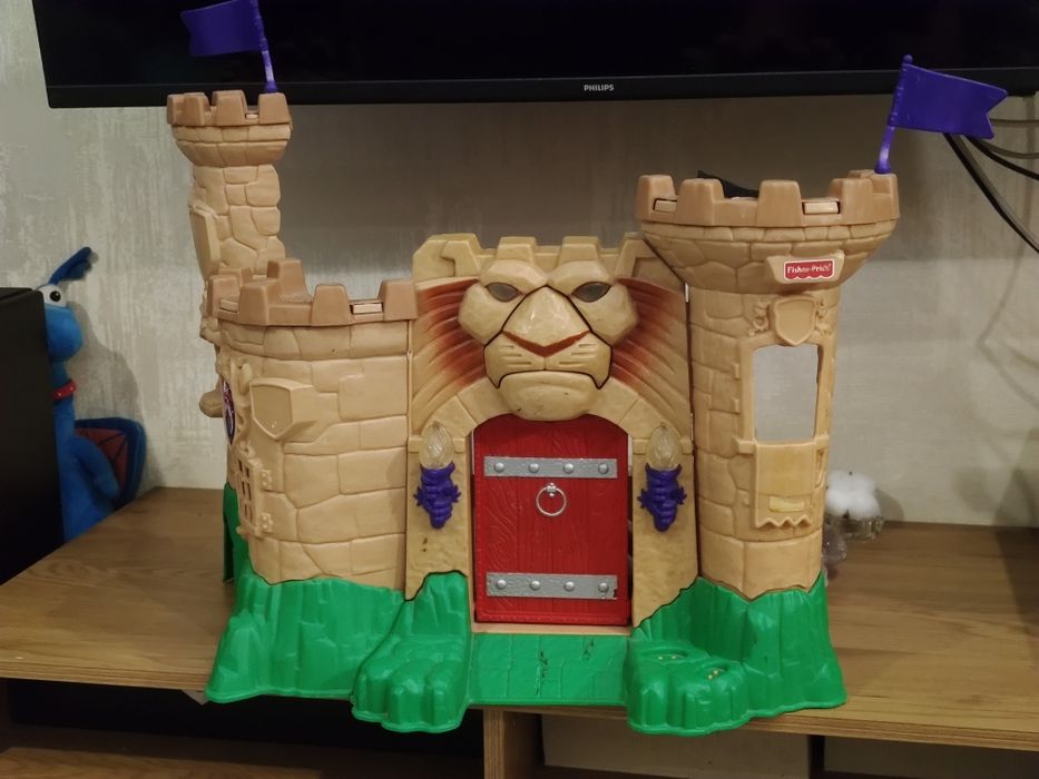 Іграшковий замок Fisher-Price