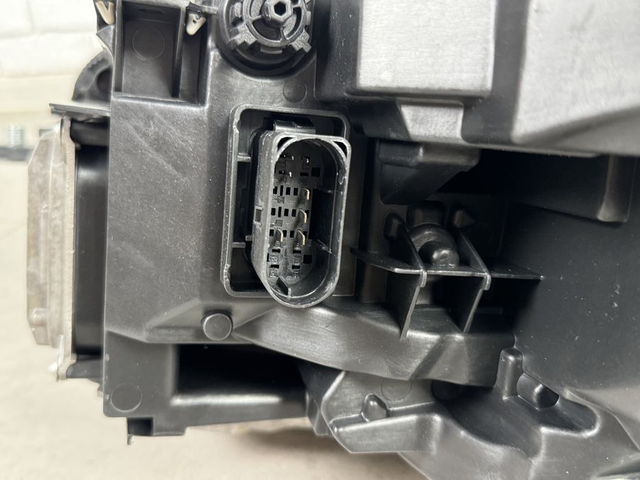 Фары рестайлинг 18+ для Mercedes W222 2013-2017 фара правая + левая