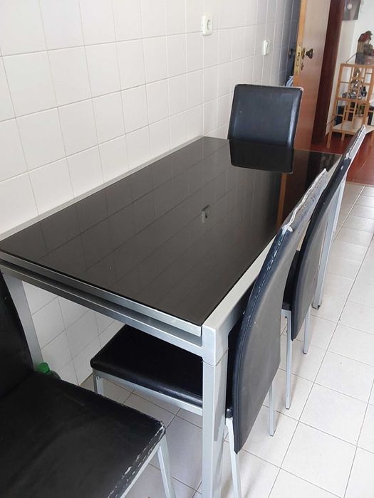 Mesa de cozinha extensível