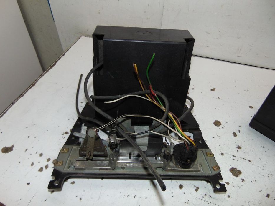 Volvo 244 porta luvas/consola