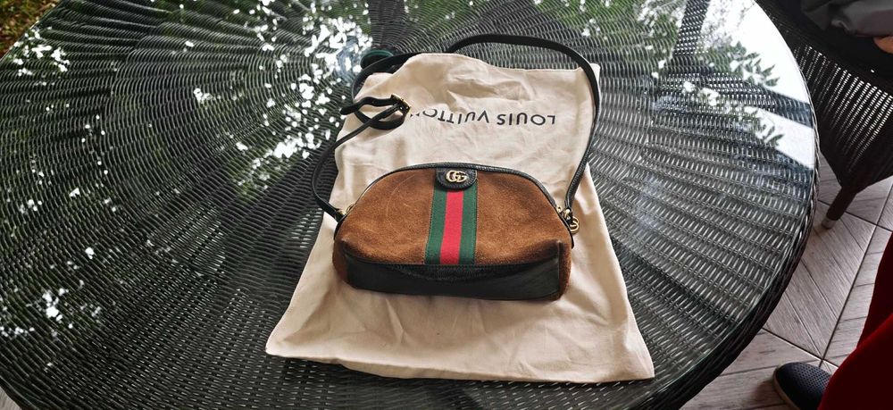 Torebka Gucci, niewielkie ślady użytkowania