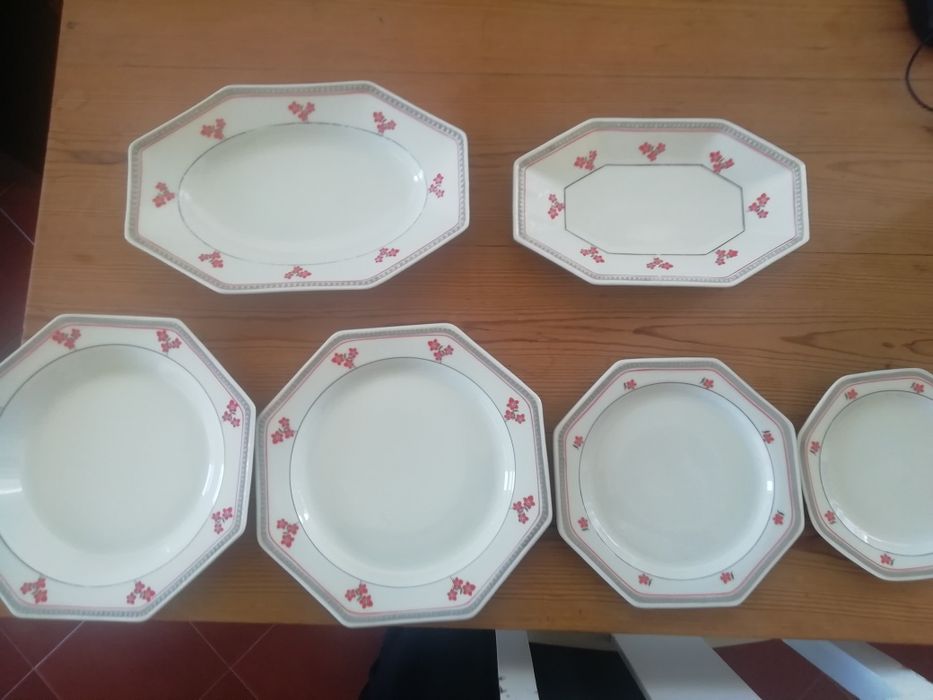 Serviço Antigo Vista Alegre Incompleto