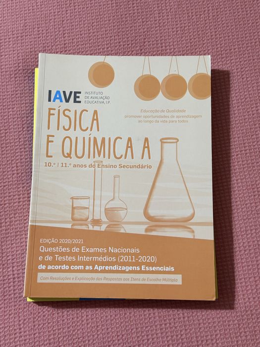 Manuais de preparação para exames 11ºano