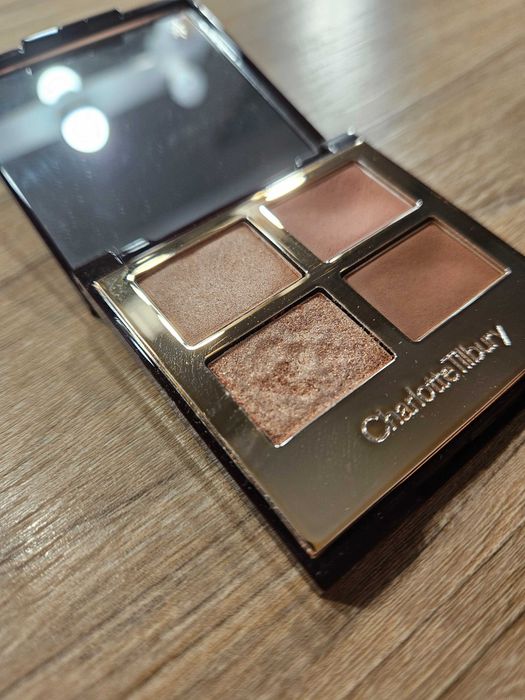 Paleta cieni do powiek Charlotte Tilbury Pillow Talk