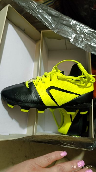 Śnieżynki korki buty do gry w piłkę rozm. 32