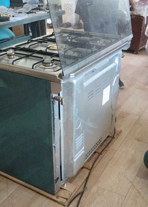 Fogão 5 Bicos com Forno a Gás (Completamente NOVO – Nunca Usado)