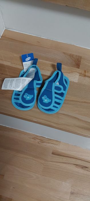 Sandałki/buciki niemowlęce chłopięce rozm.19