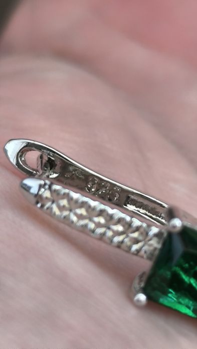 Серьги , сережки с зелёным камнем 925 проба