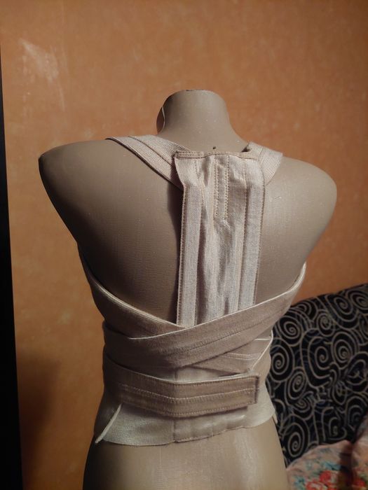 Корсет для корекції осанки