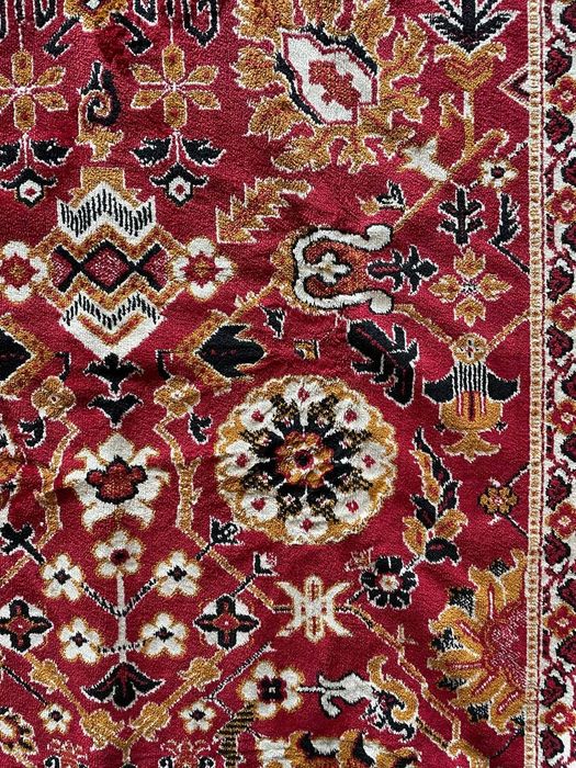 Килим в перському стилі