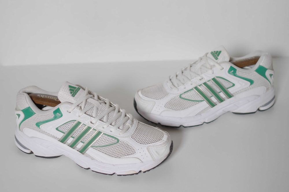 Кросівки Adidas Response Cl IG3390 41,5розмір оригінал стан нової пари