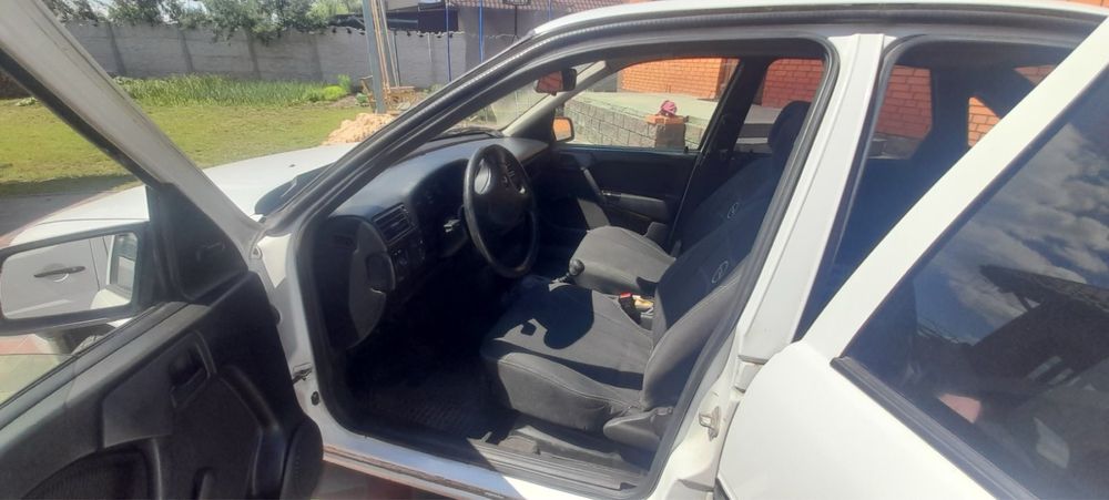 Продам Opel Vectra
