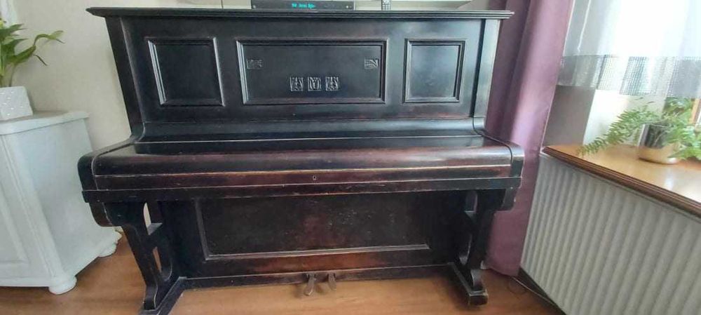 Pianino Roth &Junius