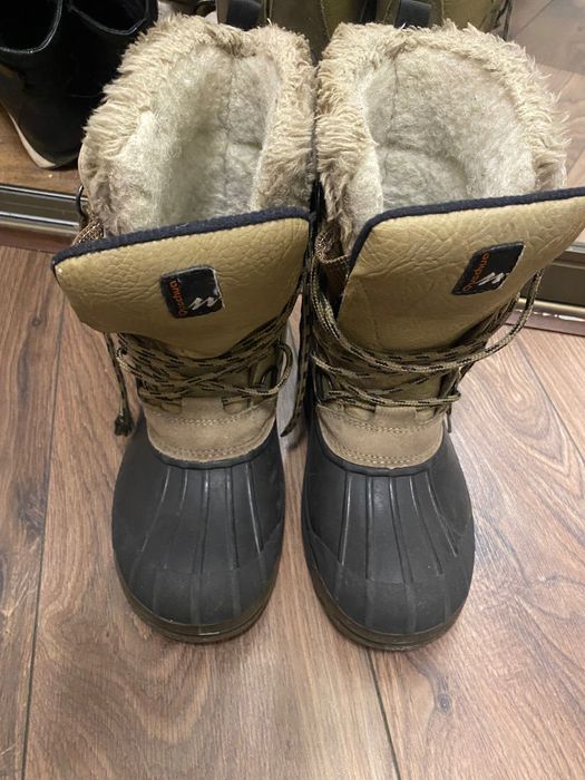 Ботинки CANADIAN зимние ( непромокаемые )  37 р.               .