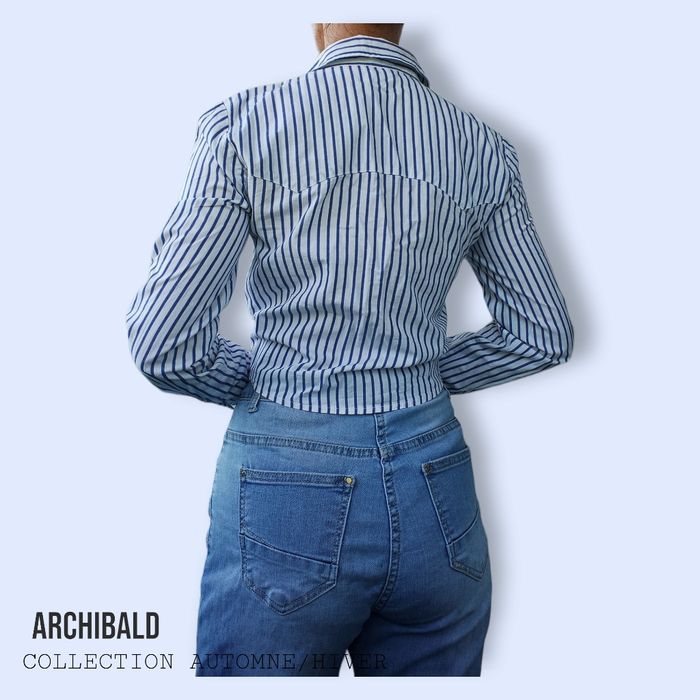 Летняя рубашка с вышивкой