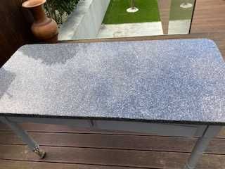 Pedra para mesa em madeira