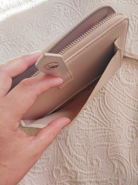 Carteira beige Parfois