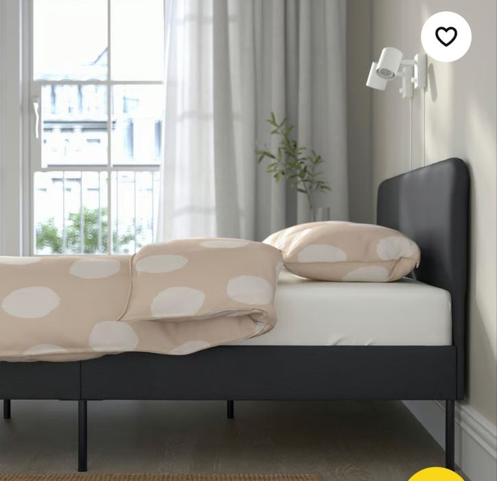 Cama estofada SLATTUM IKEA + colchão