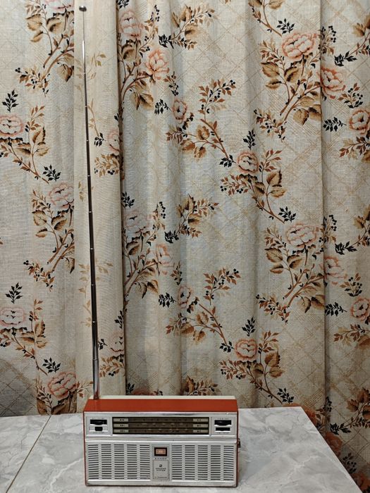 Радиоприемник Sharp BY-410A