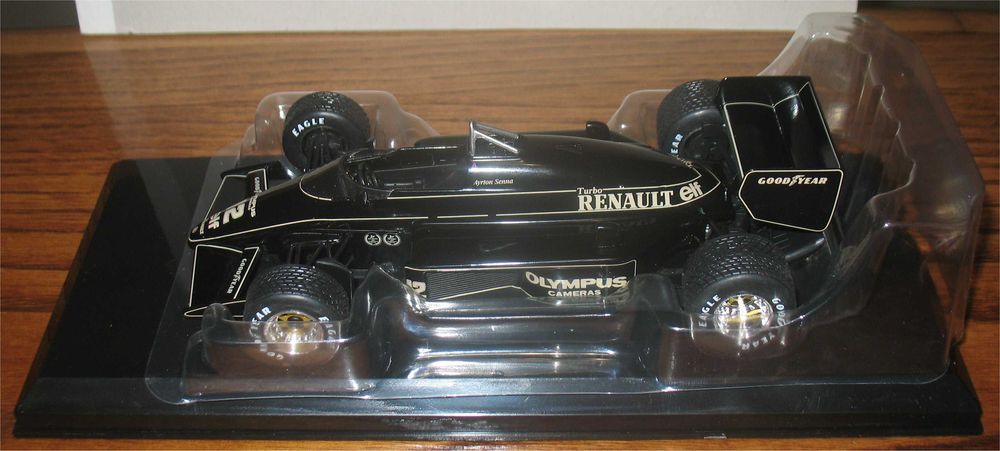 Lotus Renault 97T John Player Special - 1985 - Ayrton Senna (1/24)