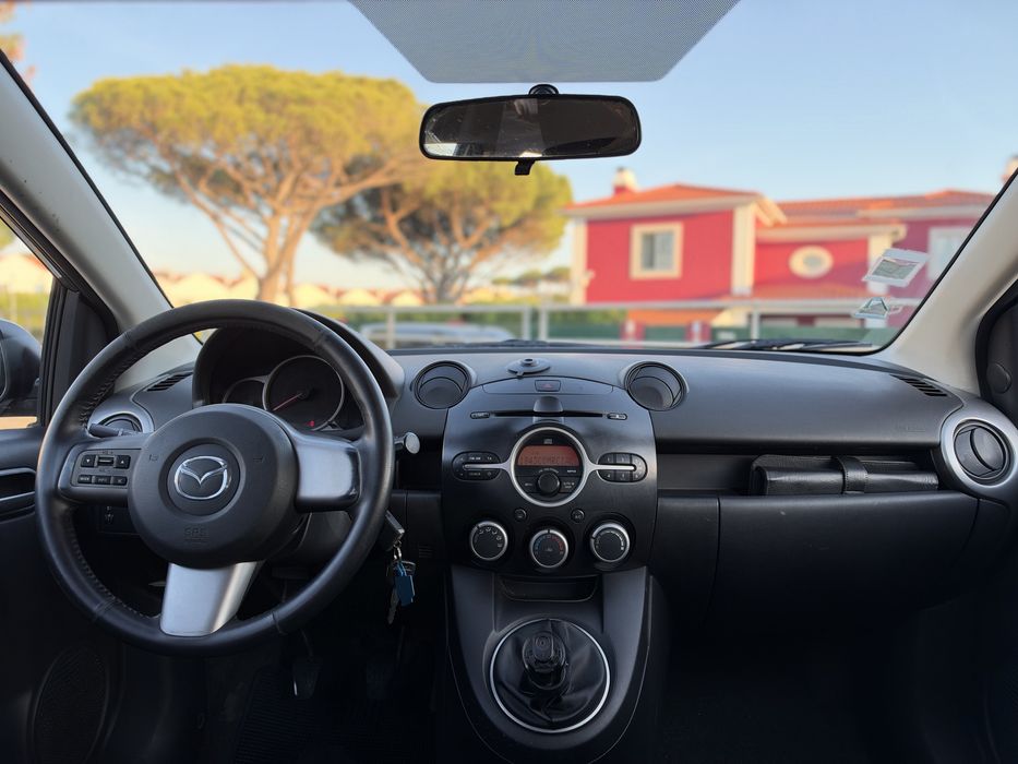 Mazda 2 1.3 - 2009 - Garantia 18 meses
