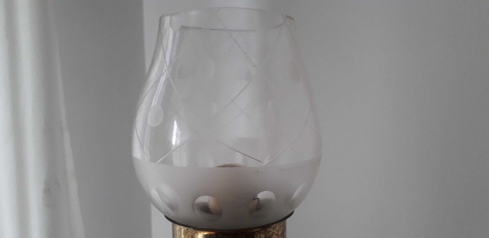 Candeeiro antigo, de mesa