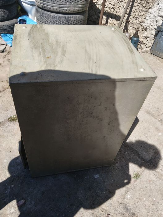 Szafka metalowa 3 szuflady