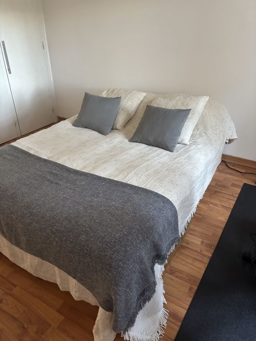 Somier com arrumaçao + oferta colchao