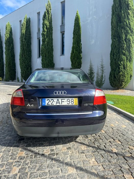 Audi A4 1.9TDI de 2001 em Bom Estado !
