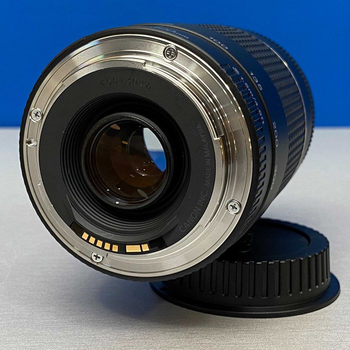Canon EF 75-300mm f/4-5.6 III