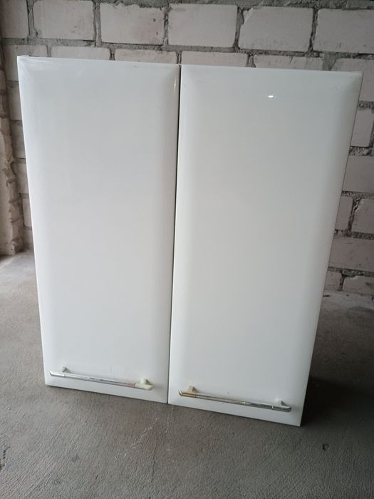 Sprzedam szafkę łazienkową