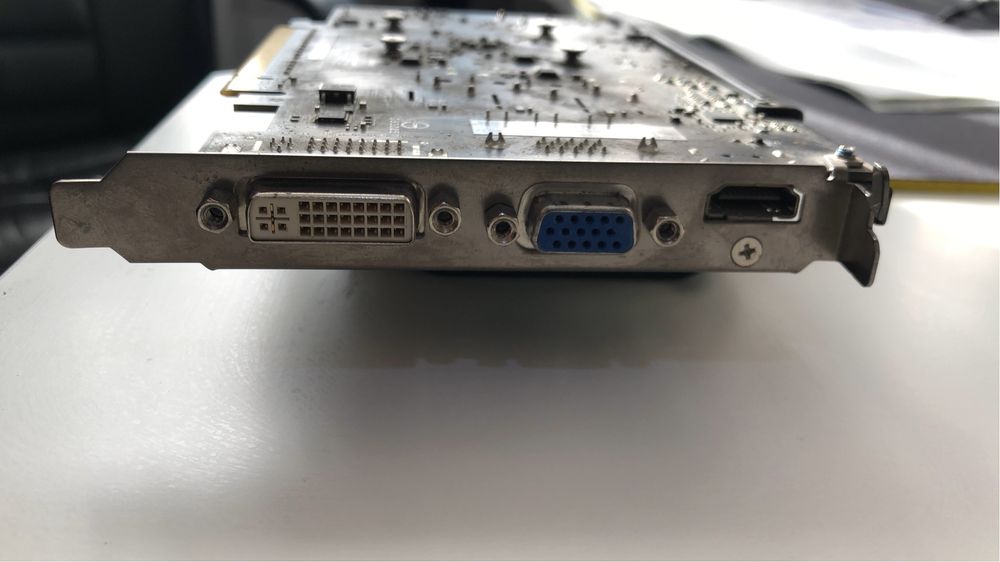 Відеокарта Asus PCI-Ex AMD Radeon HD 6770 1GB DDR5