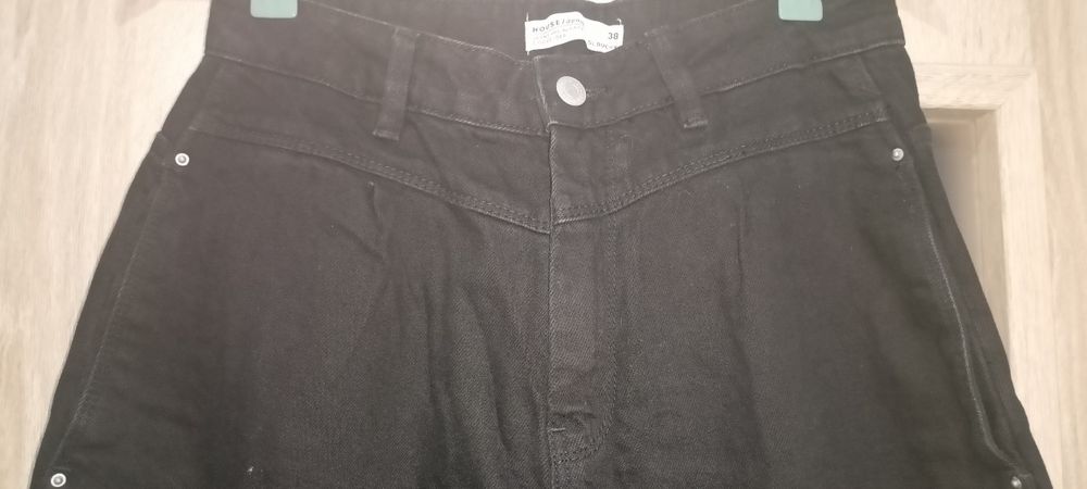 Czarne jeansy Slouchy