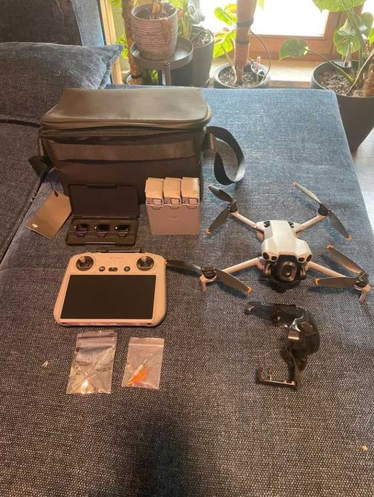 Dron Dji MINI 5 PRO more combo zestaw , pół roczny jak nowy
