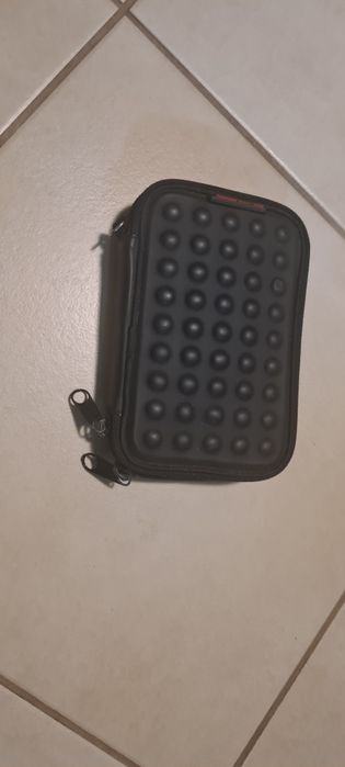 Etui ochronne twarde