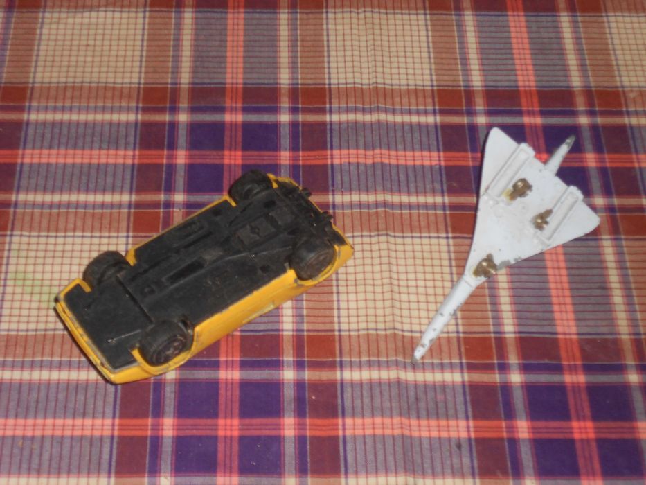 Miniaturas colecção antigas Corgi Matchbox Burago Hot wheels