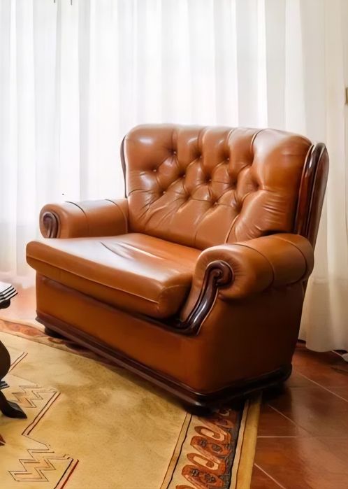 Sofás/poltronas  em pele verdadeira castanho/mel