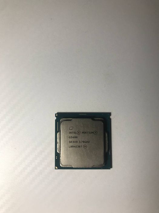 Продам процесор Intel Pentium G5400