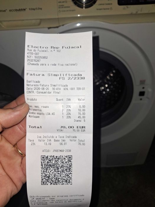 Maquina lavar e secar roupa