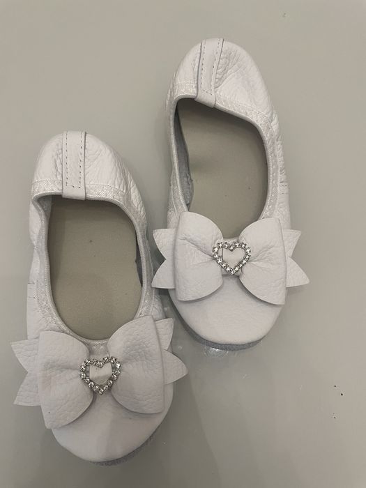 Чешки для дівчинки