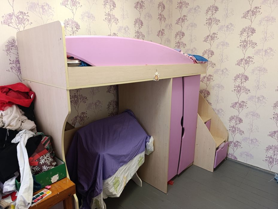 Кровать дитяча двохповерхова