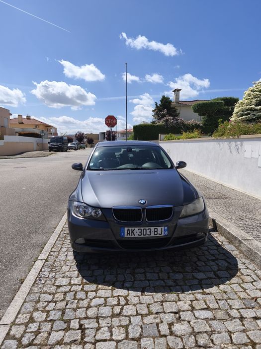 BMW 318D DELUXE (FULL EXTRAS) OBS: carro por legalizar