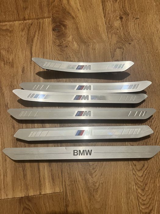 Накладки порогів BMW M LED (поштучно ціни в описі!)