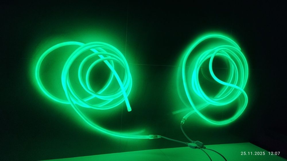 Neon LED zielony 5mb
