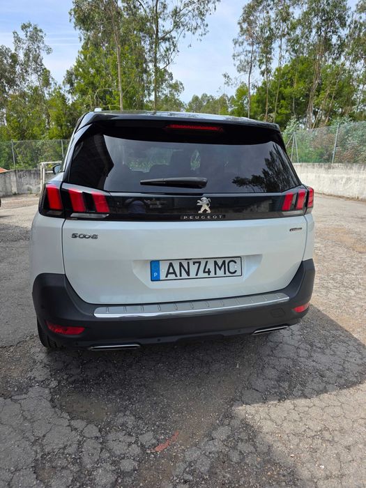 Vendo Peugeot 5008 GT Line 1.5 HDI - 7 Lugares