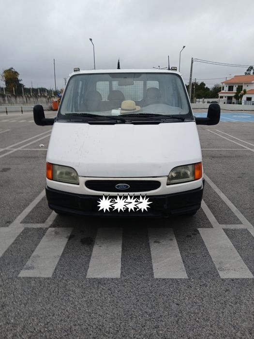 Ford transit 7 lugares e caixa de carga