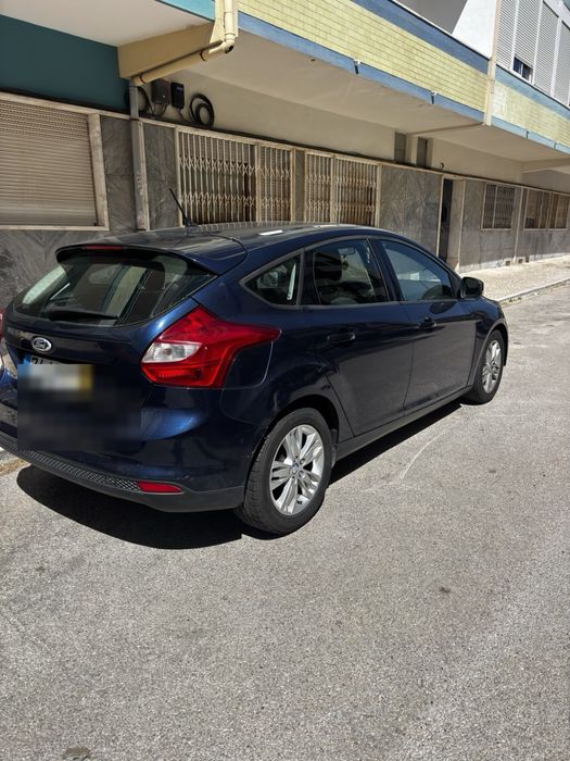 Ford Focus 1.6 TDCi Trend 115cv | 2011 | Diesel | 5 Portas foto 3