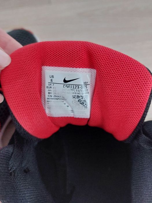 Buty do koszykówki Nike LeBron Witness 7 r. 41